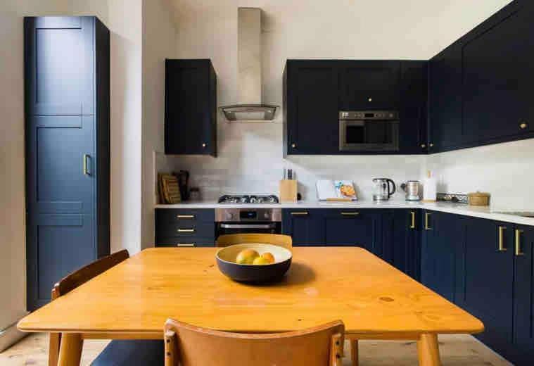 Quiet Stunning 2-bedroom Flat With Private Garden Hébergement de vacances Londres