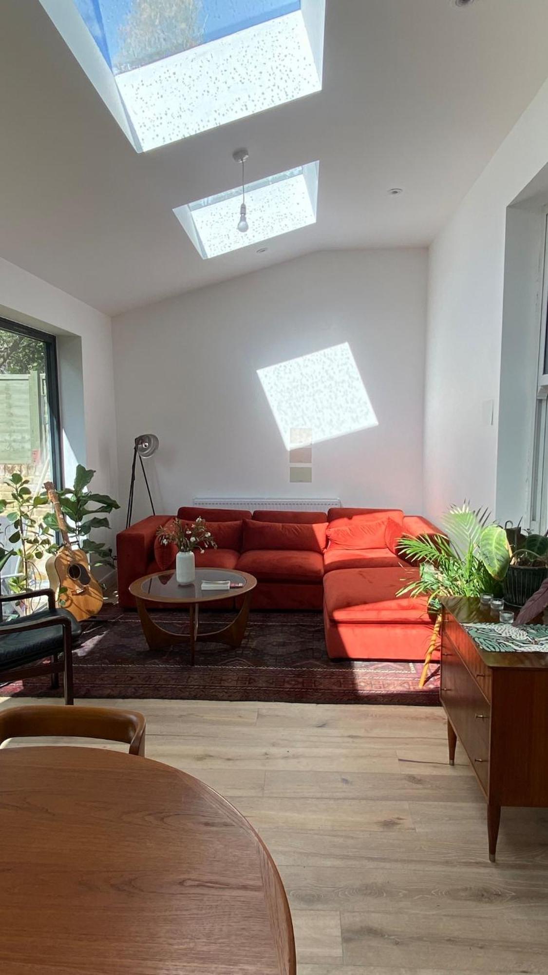 Quiet Stunning 2-bedroom Flat With Private Garden *